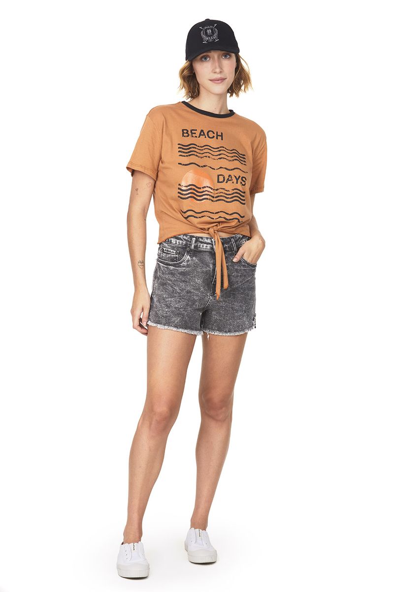 013104071294_002_3-PW-CAMISETA-FEM-COM-NO-NA-BARRA