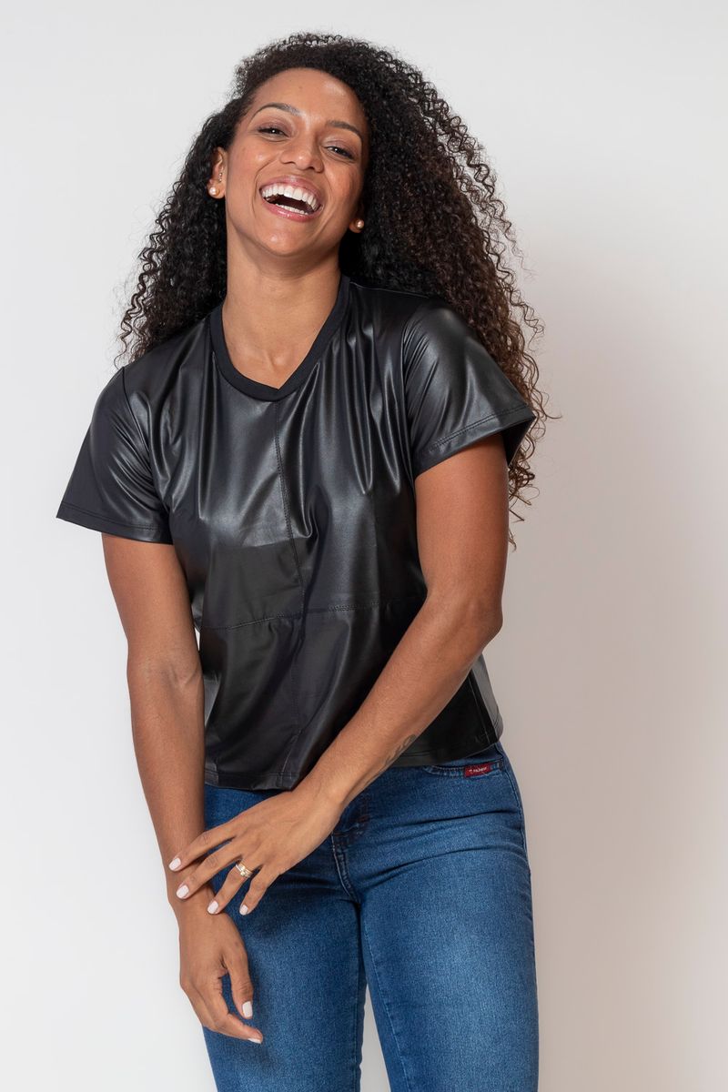 10134002_060_1-PW-BLUSA-COURO-PU-RECORTES