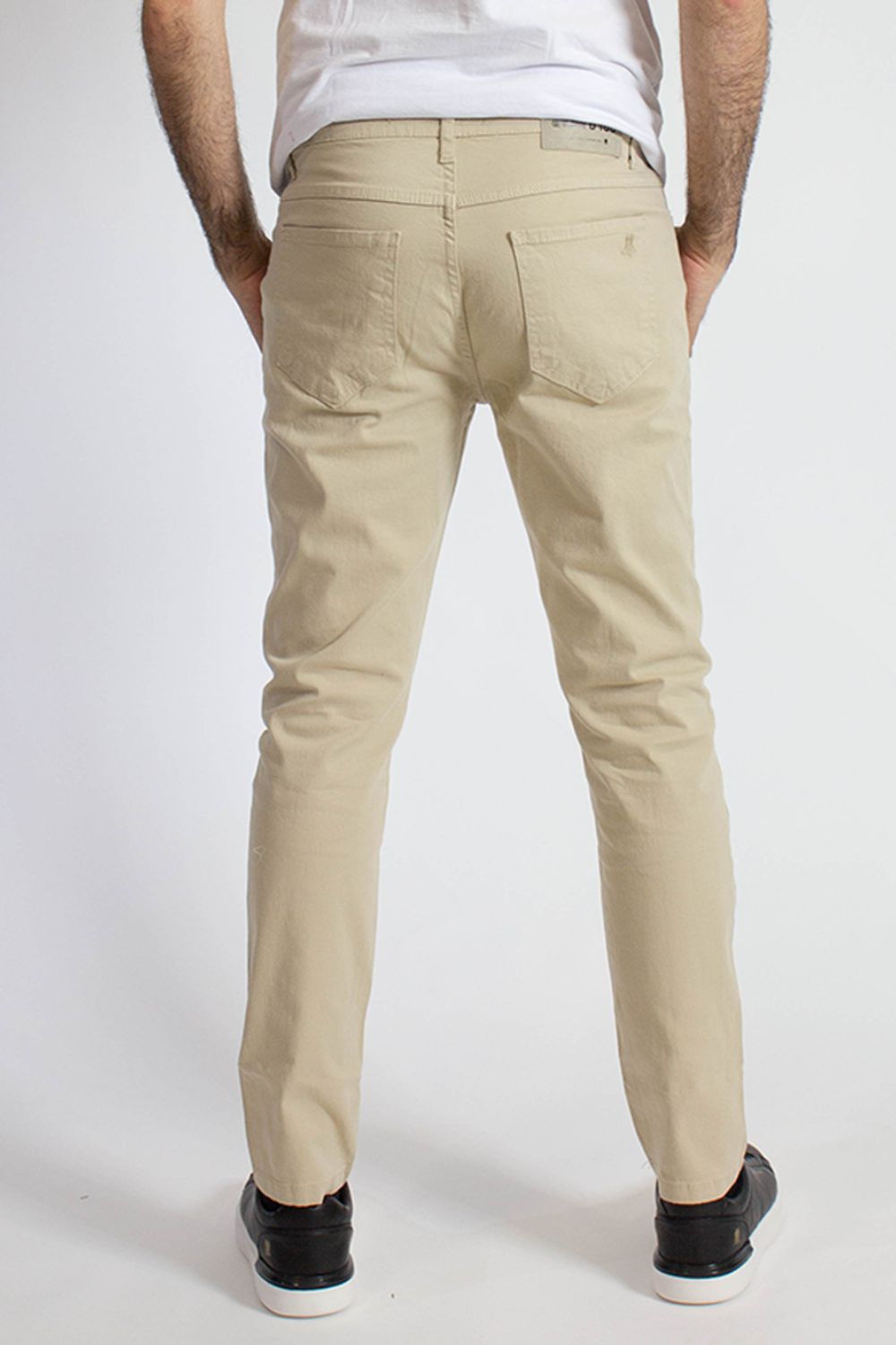 01150384_003_2-PW-CALCA-MASCULINA-SARJA-BASIC-SLIM