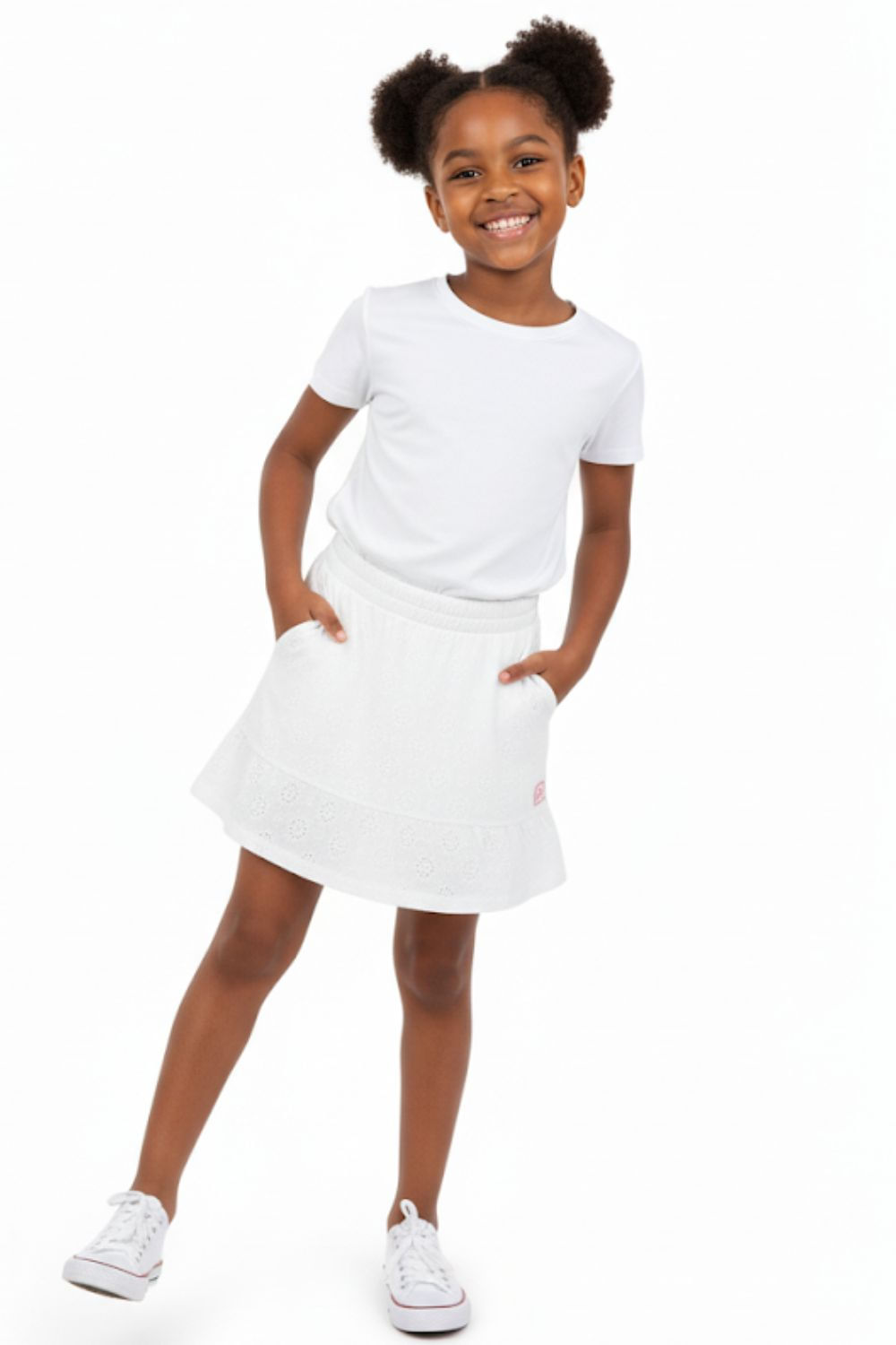 PWFSAALG0015_001_3-PW-SAIA-CELEBRATE-PUFFING