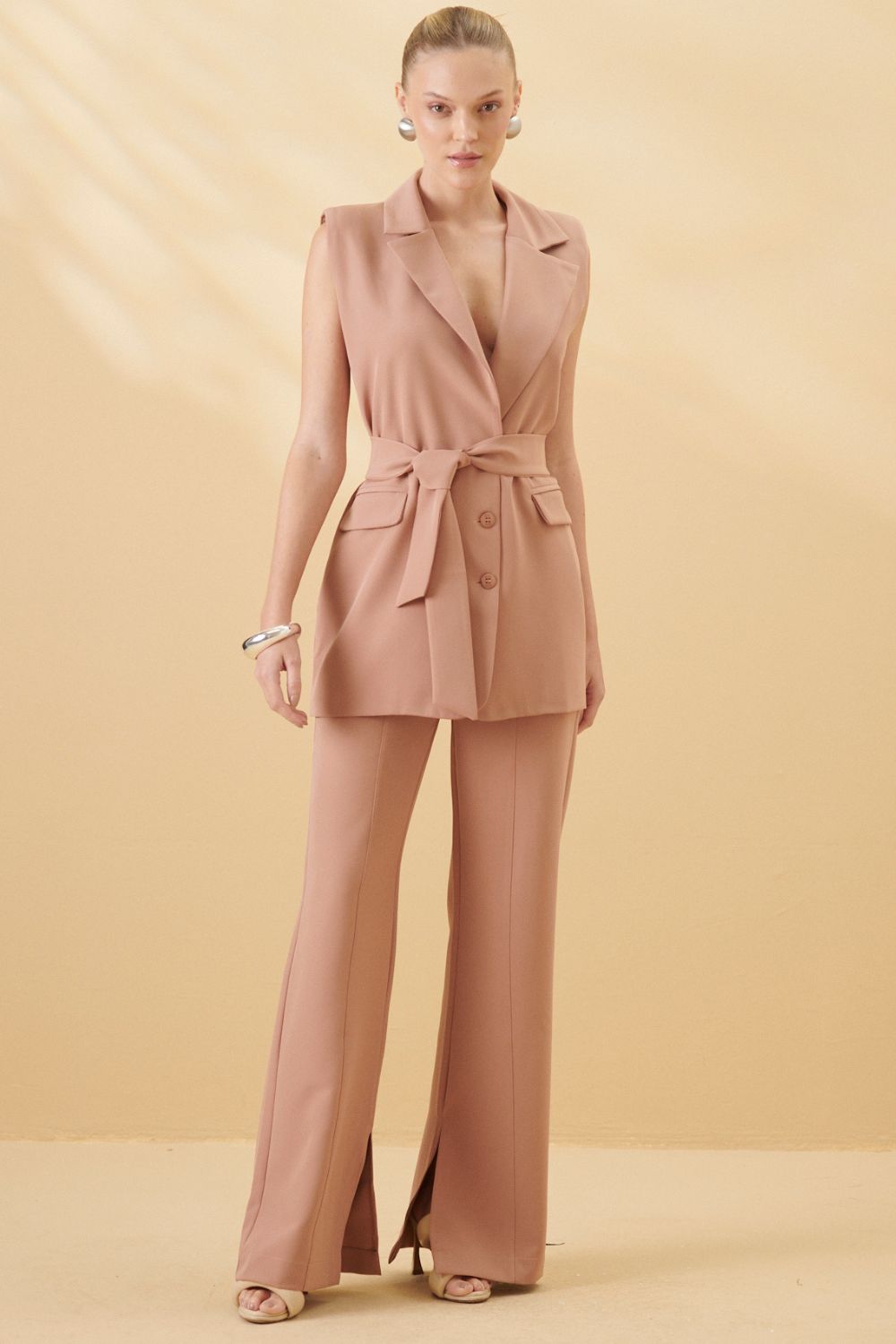 image-6c959adc935e4402831dc1f79d273493