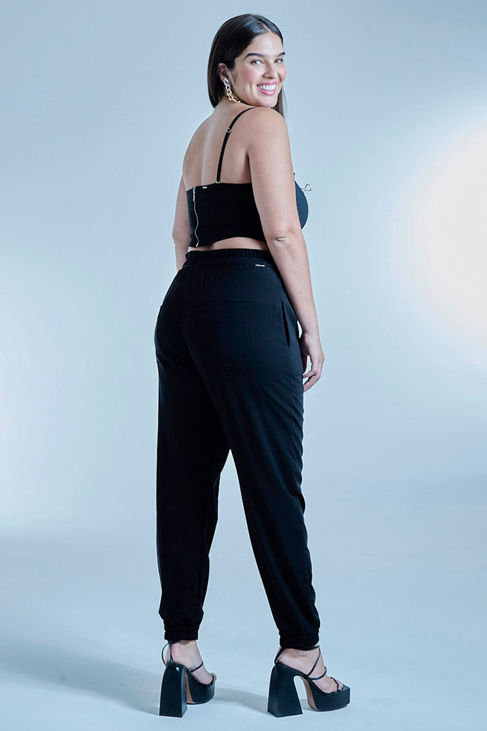 image-c6318ef8d0204e6f8c301b0c8ad569c4