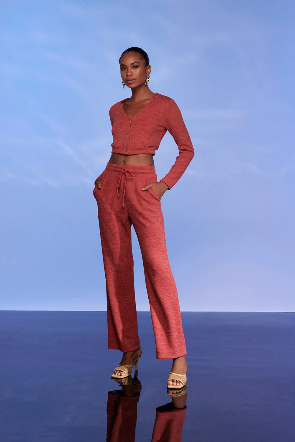 image-541057d13acd4f1da282964e9a139a97