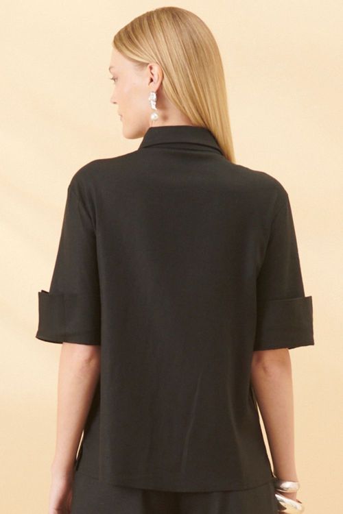 Camisa Feminina Lisa Detalhe Manga Smk Preto
