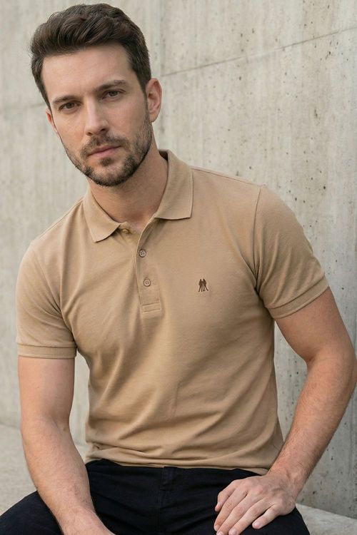 Polo Piquet Lisa Com Botão Polo Wear Bege Médio