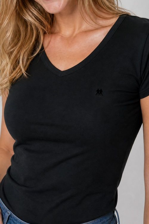 Camiseta Feminina Básica Gola V Polo Wear Preto